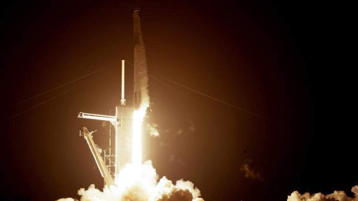 Vier Astronauten mit SpaceX-Raumschiff unterwegs zur ISS