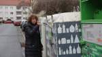 Anwohnerin Hildburg Schade war erfolgreich mit ihrem Protest gegen die Altglascontainer vor ihrer Wohnung an der Theodor-Storm-Straße.